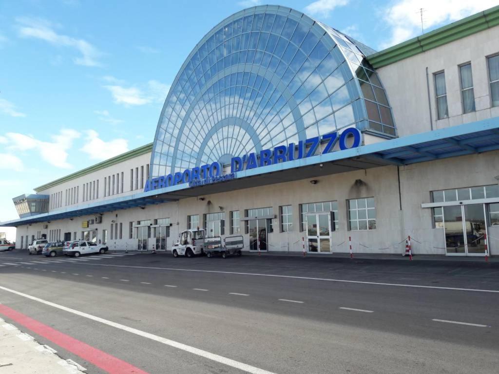 Homeaway Pescara Airport Сан Джовани Театино Екстериор снимка