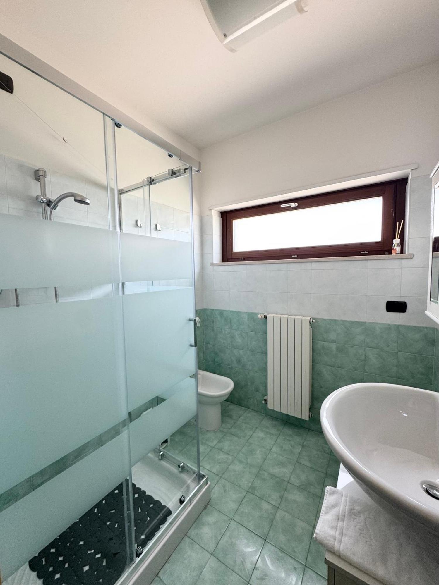 Homeaway Pescara Airport Сан Джовани Театино Екстериор снимка